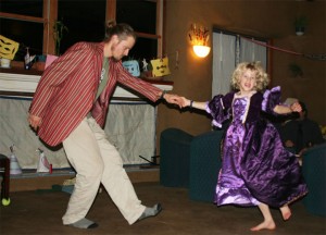 Ted & Aurelia ring & swing in the New Year.